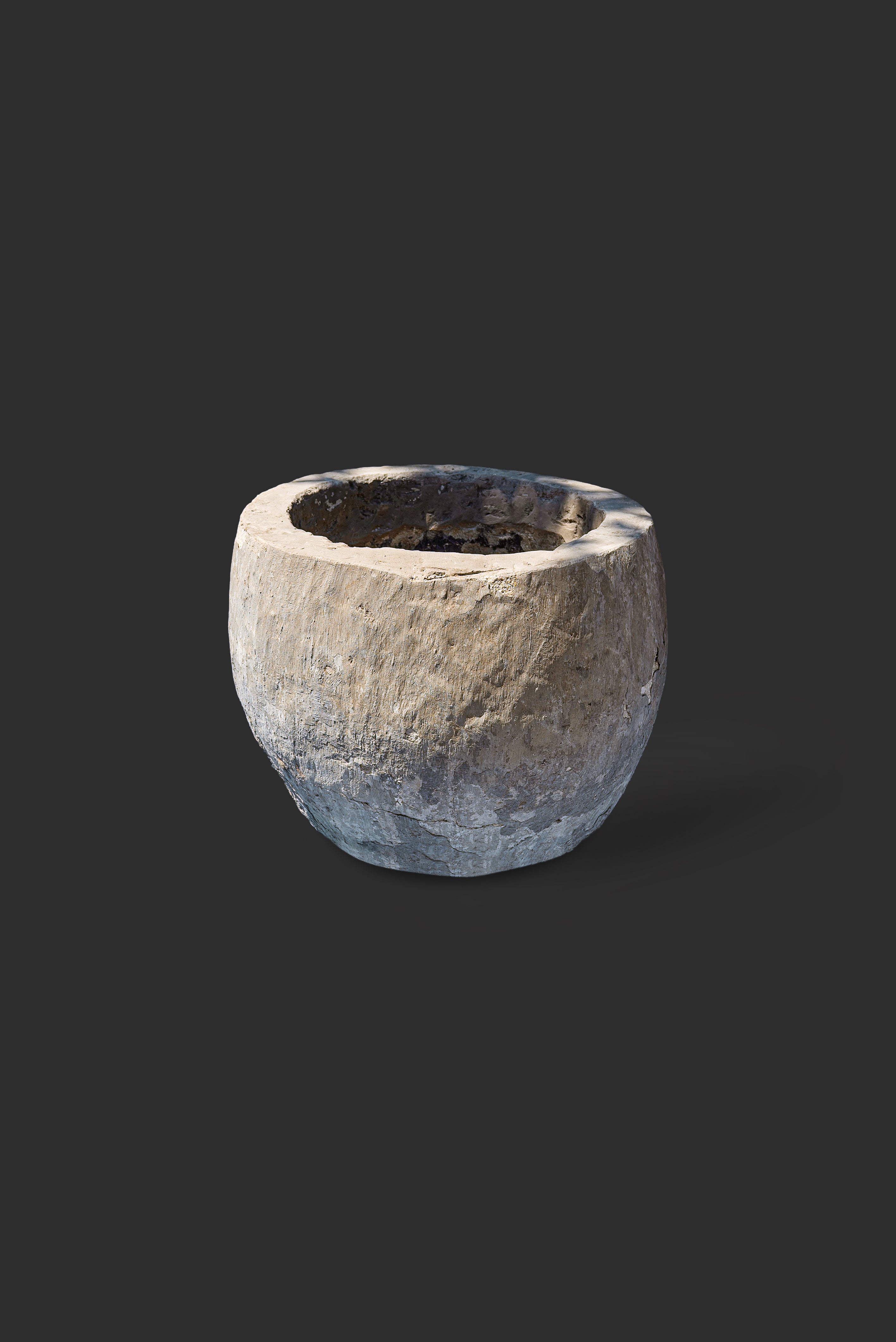 limestone-planter-1096-3