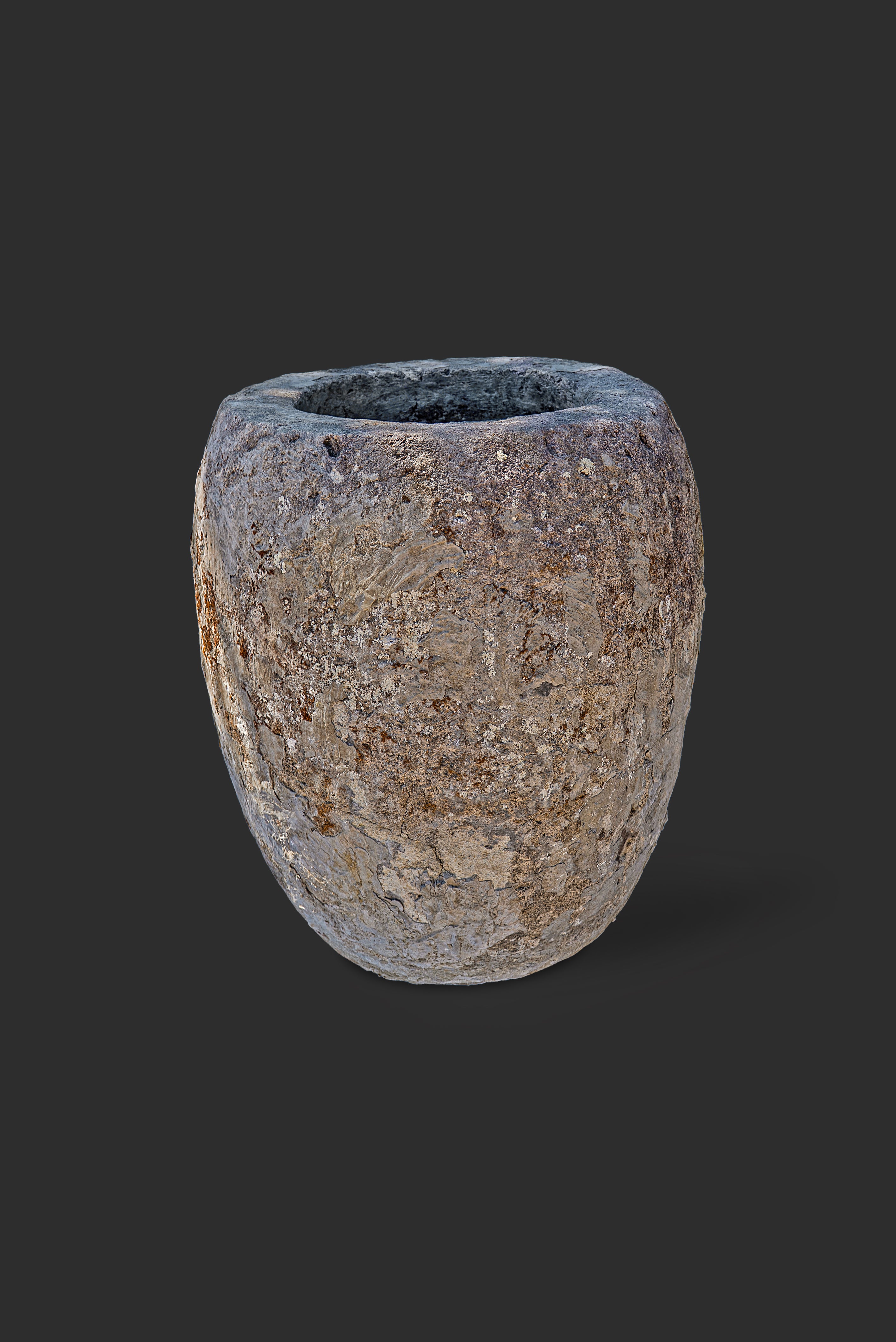 limestone-planter-1101-3