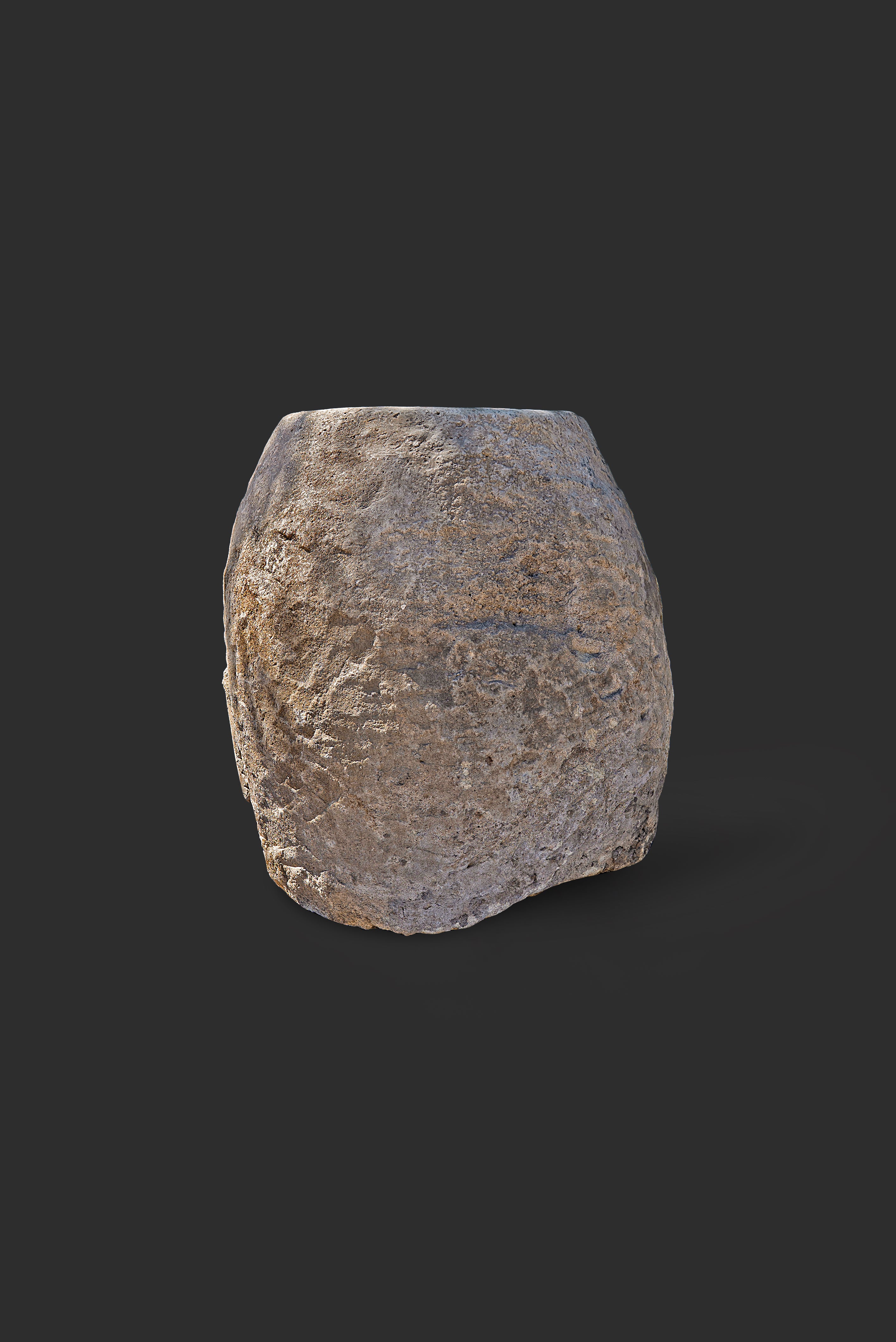 limestone-planter-1102-1