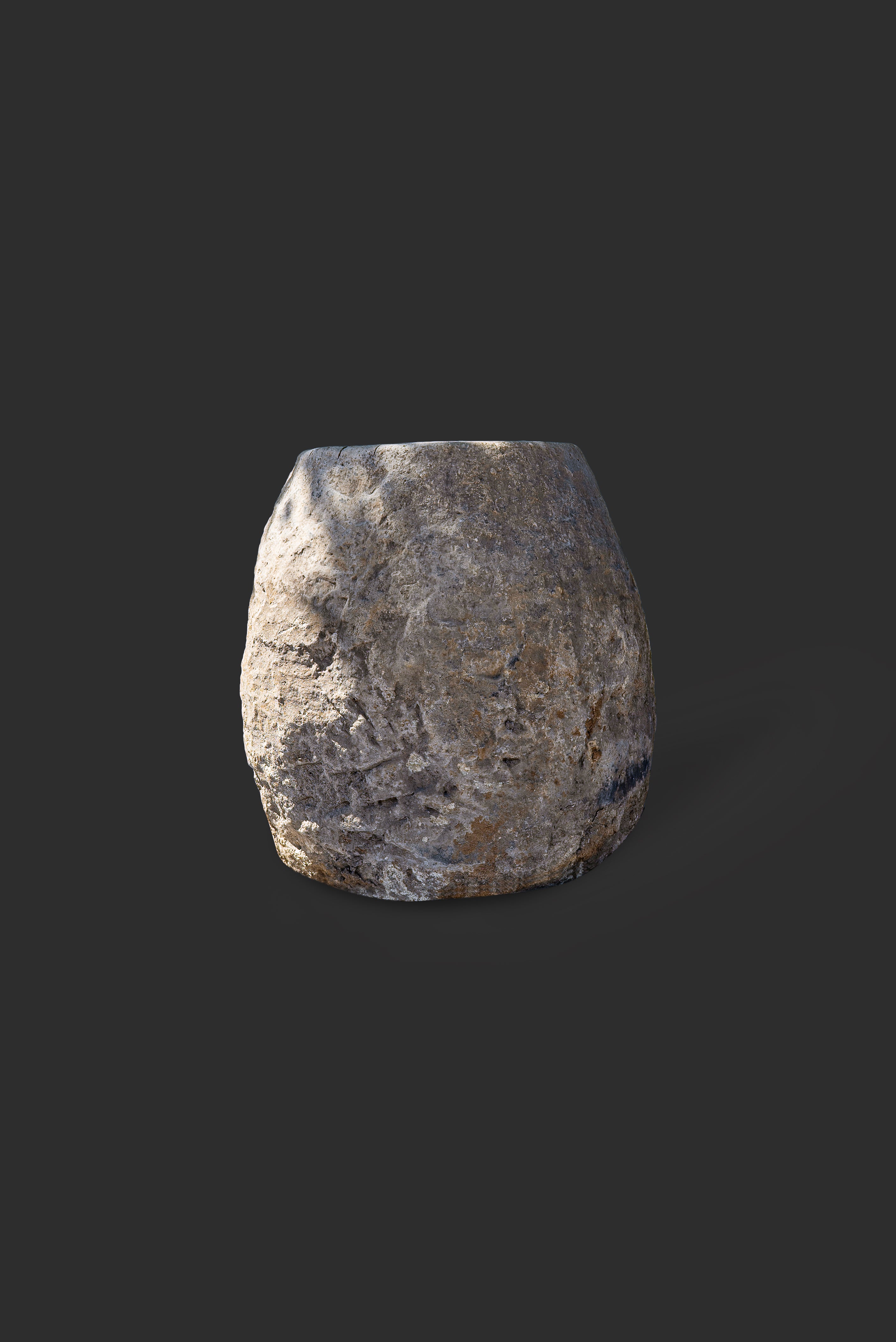 limestone-planter-1102-2