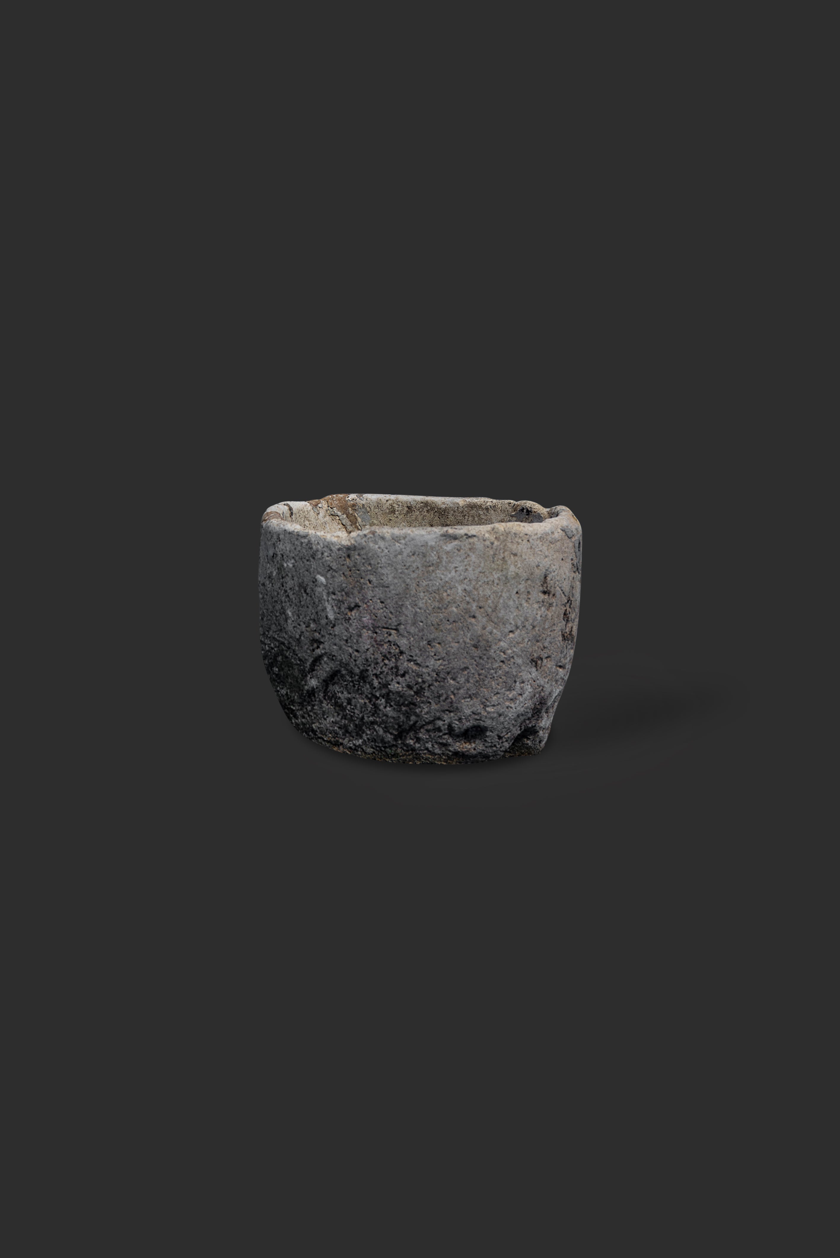 limestone-planter-1002-1