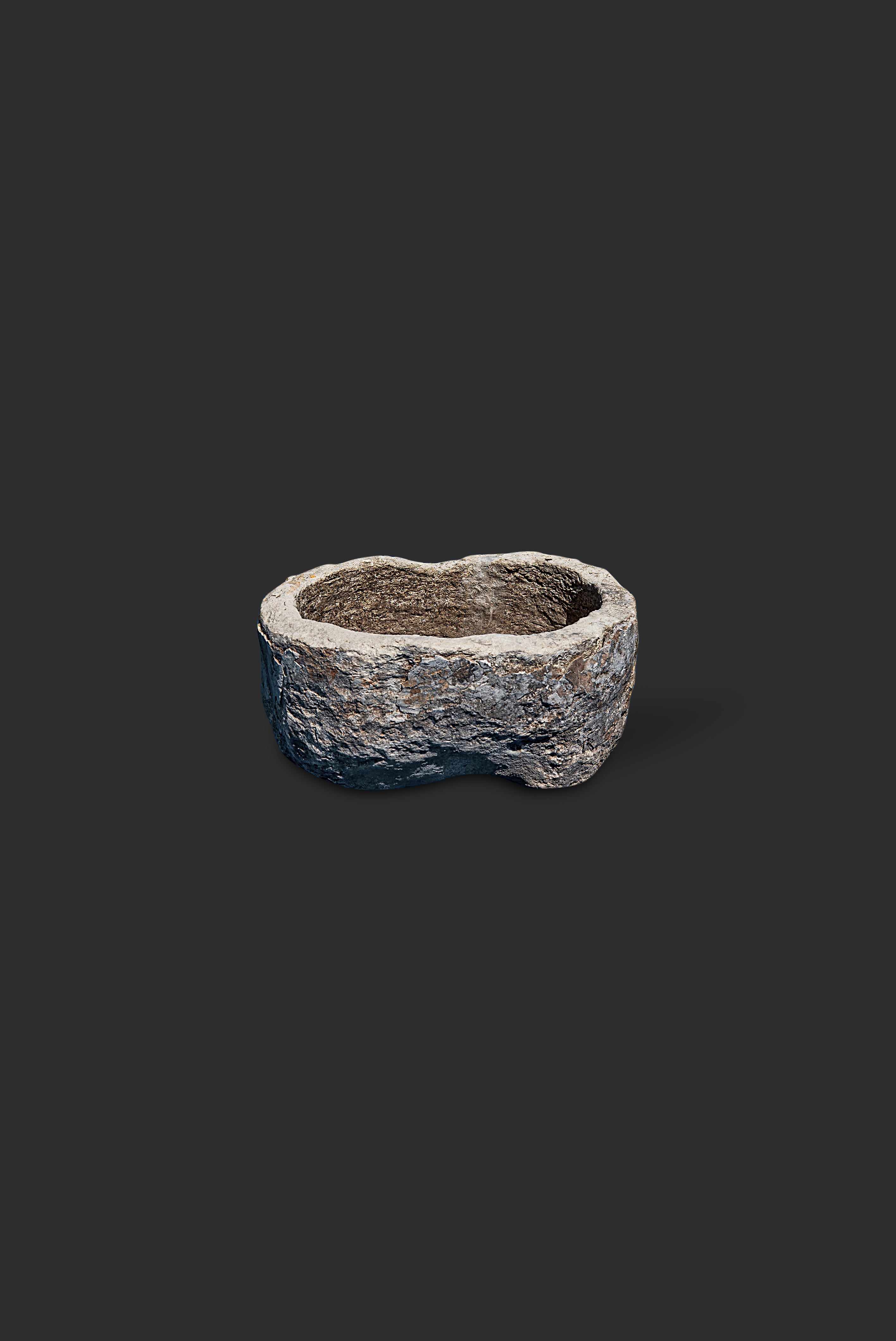 limestone-planter-1014-3