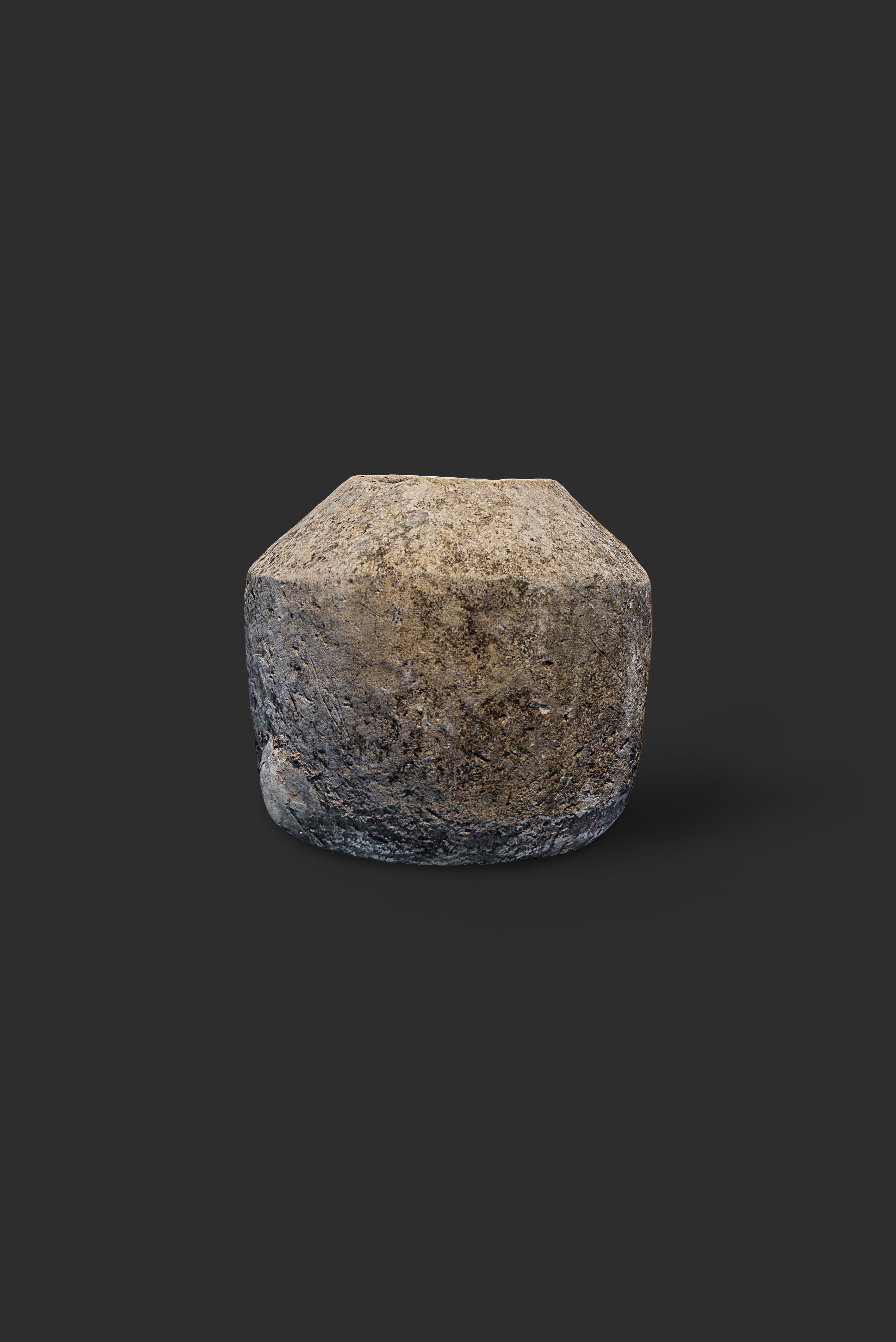 limestone-planter-1022-3