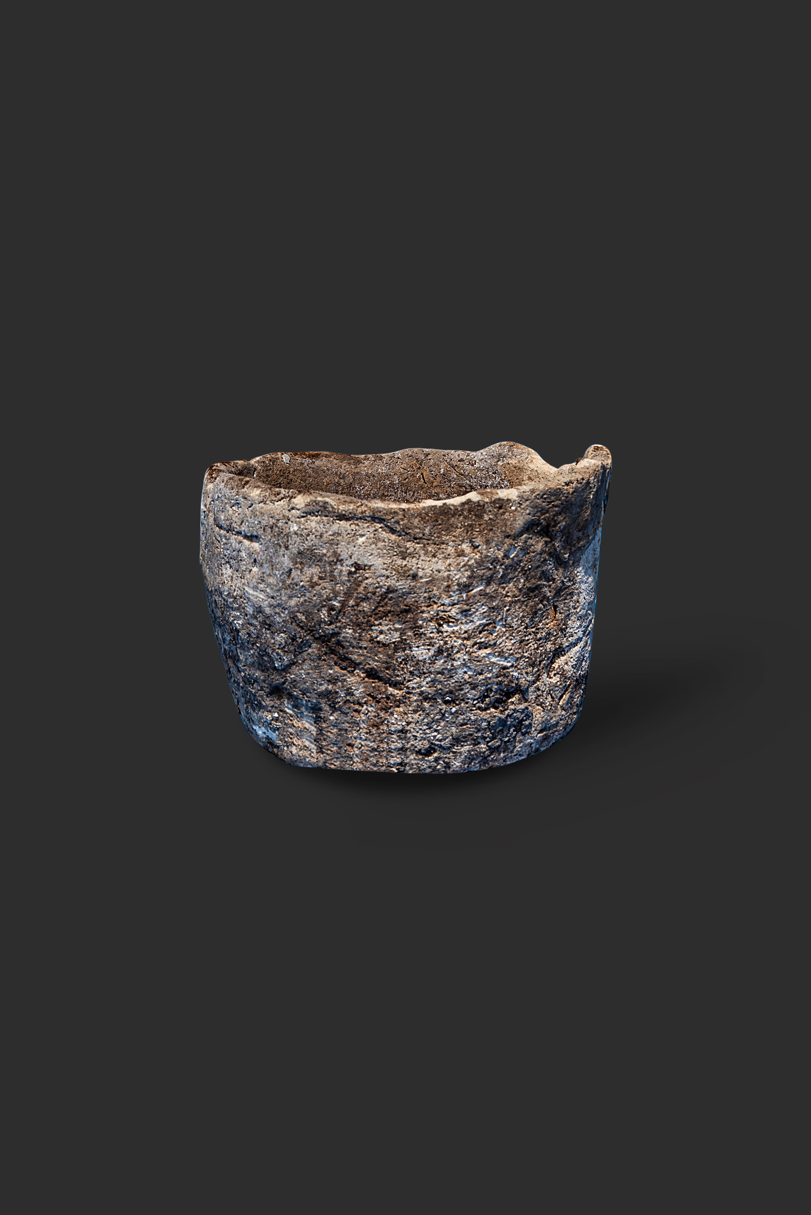 limestone-planter-1025-3
