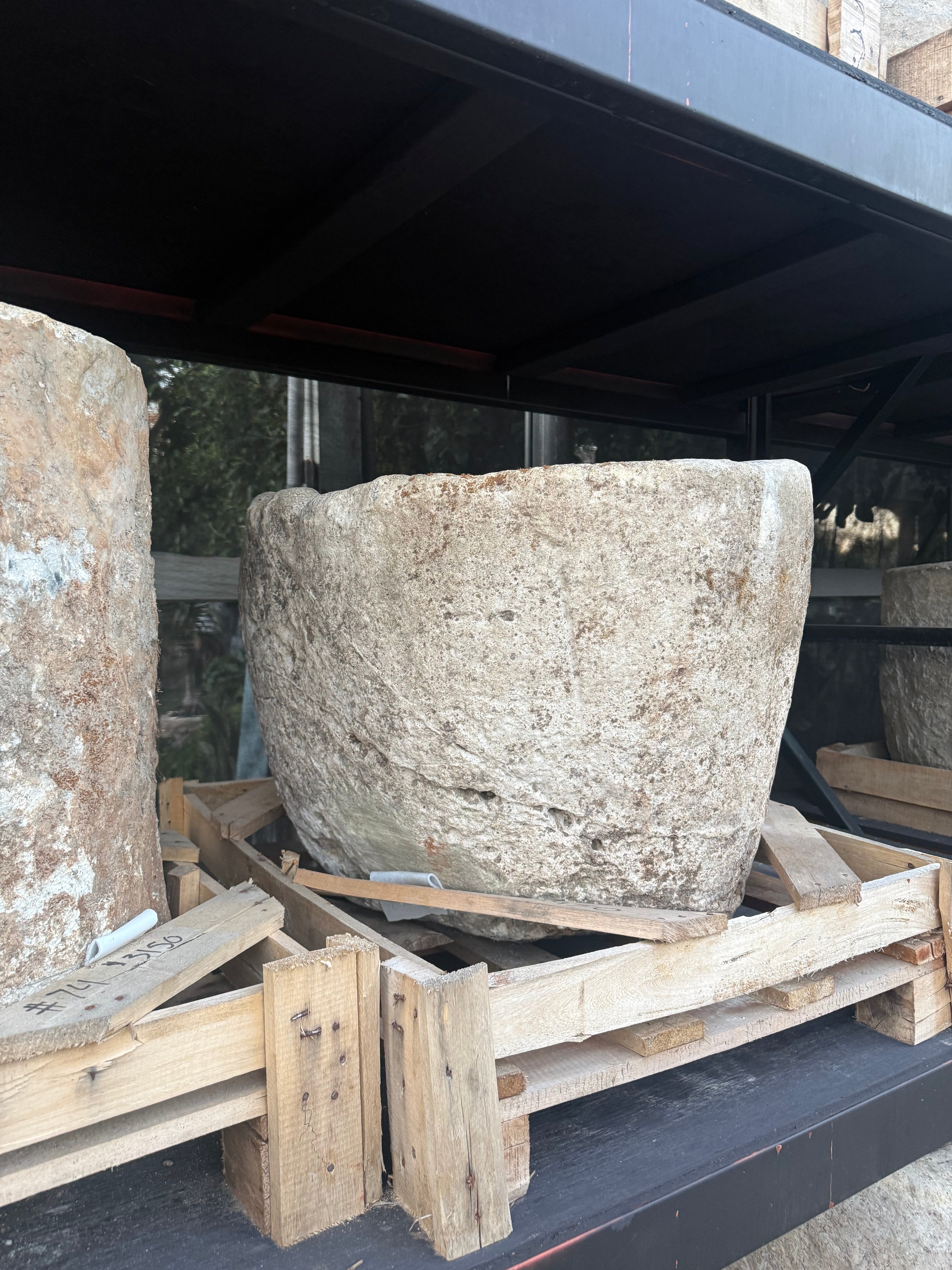 Aged Limestone 76.3200