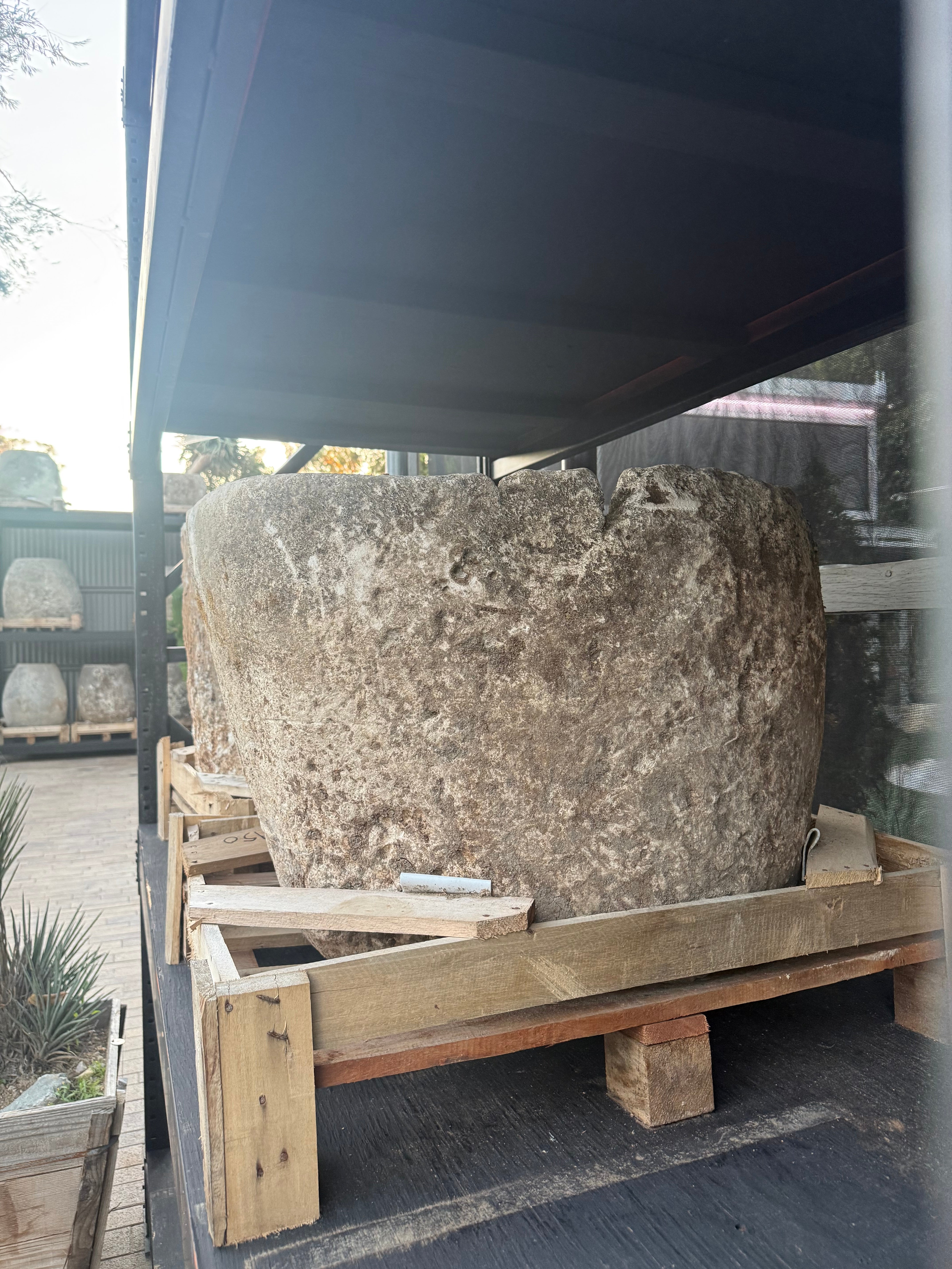 Aged Limestone 76.3200