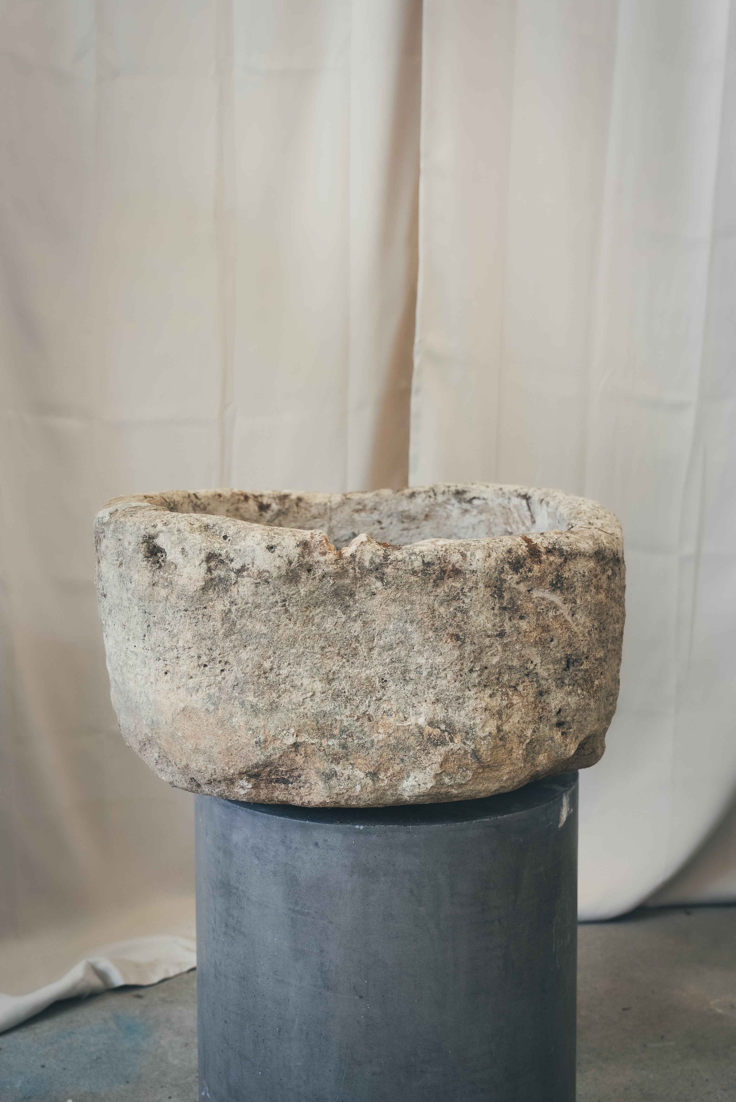 Vintage Limestone Medium Wide